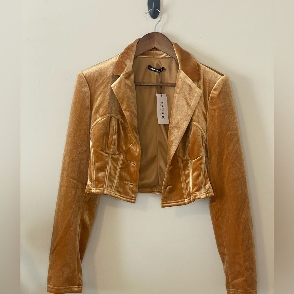 Shein X NWT Gold velvet cropped blazer two button size medium